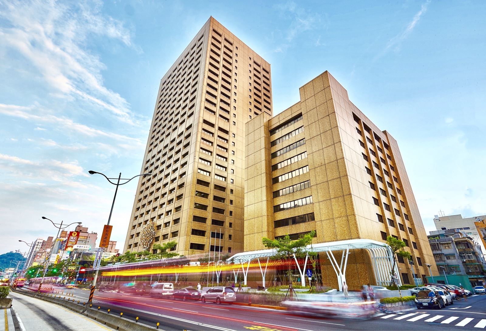 台電大樓執掌全國電力調度樞紐,為保持高效能運作,依據智慧綠建築理念,持續啟動精進改造大樓計畫